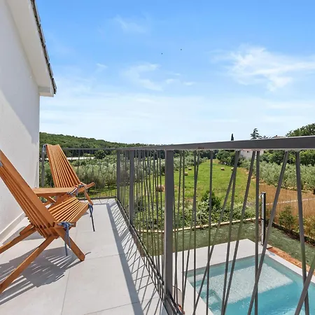 Vila Enja For 8 People Near Pula With Private Pool & Pet Friendly *