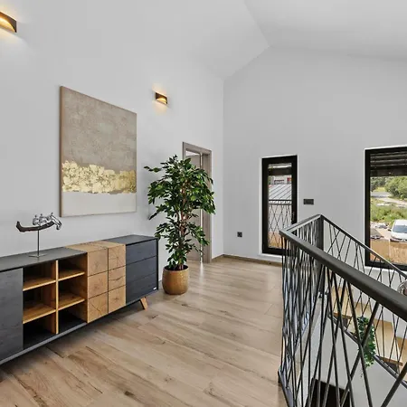 Enja For 8 People Near Pula With Private Pool & Pet Friendly Vila