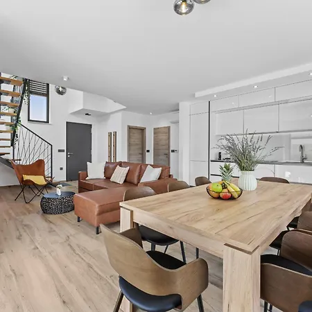 Enja For 8 People Near Pula With Private Pool & Pet Friendly *