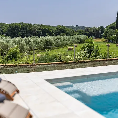 Enja For 8 People Near Pula With Private Pool & Pet Friendly Villa *